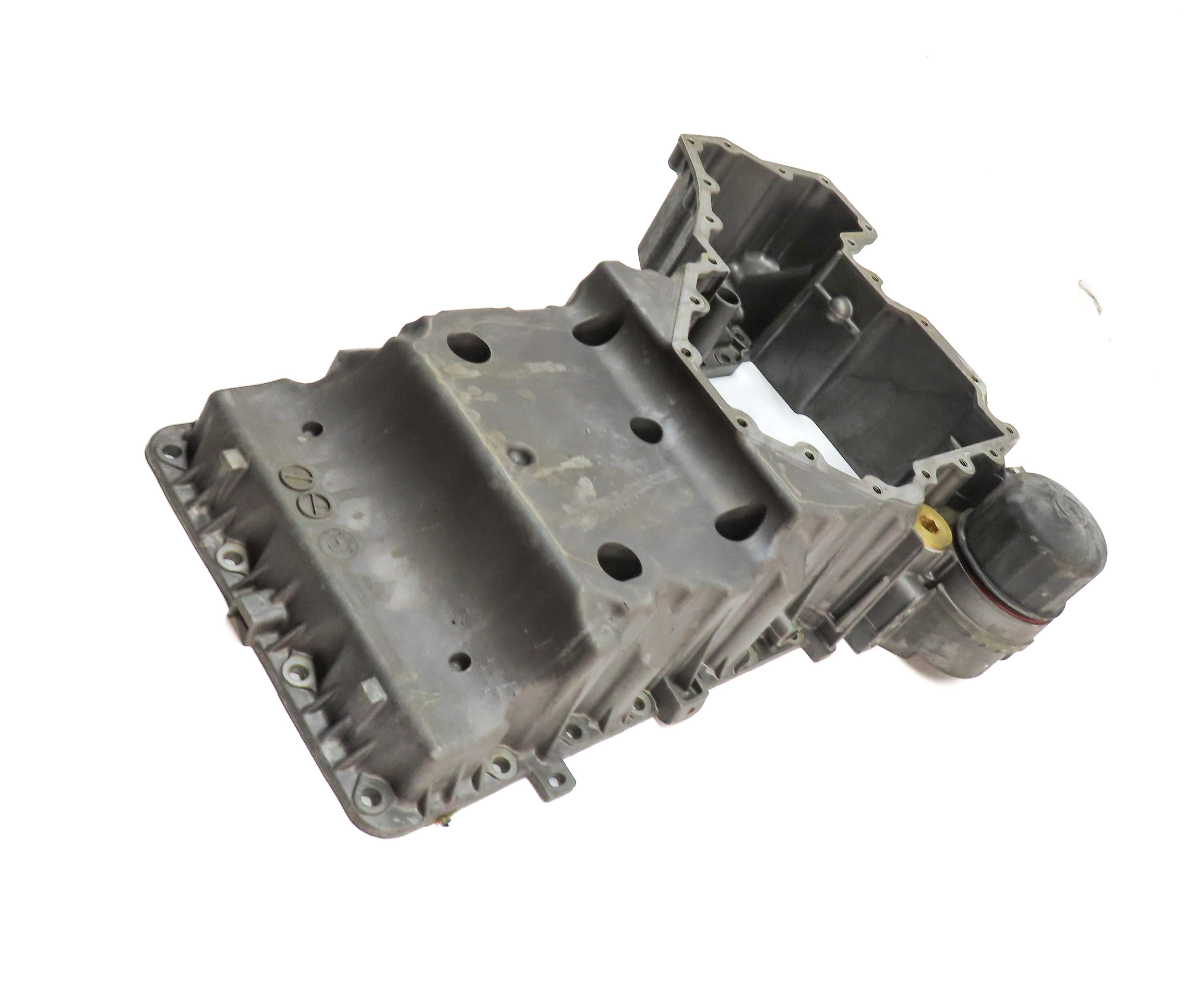 09-19 BMW 550i 550iGT 650i 750i F01 F07 F10 RWD 4.4L N63 UPPER ENGINE OIL PAN — exact item pictured